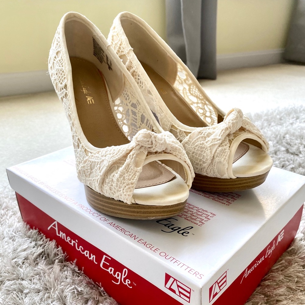 American Eagle by Payless Ivory Lace Wedges